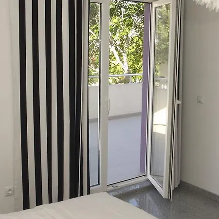 Casa Vito نين